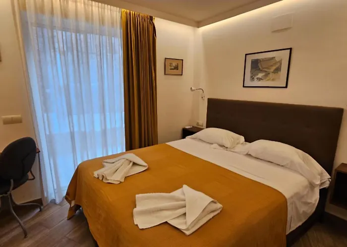 Zorro Fugaz En Puntalara * Nerja